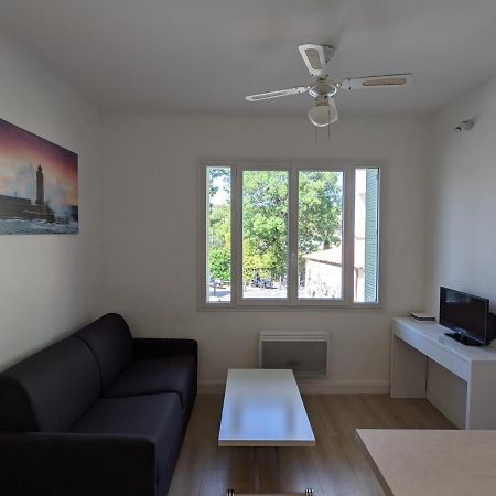 Appartement Au Coeur De Cassis Vue Sur Le Parc Bagian luar foto